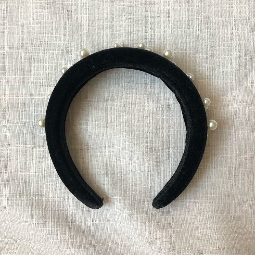 Forever 21 black pearl headband/vintage